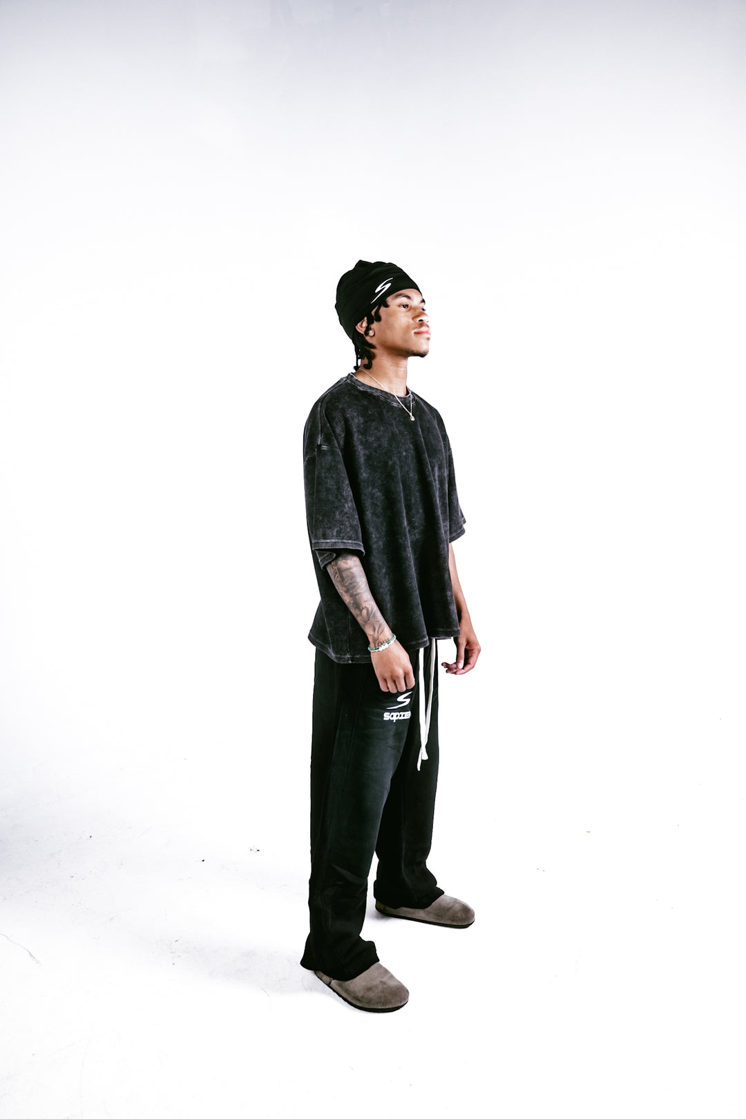 FINAL FORM SWEATS BLK